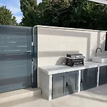 Villa Lura In Mit Pool *