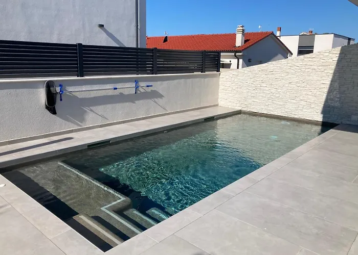 빌라 Lura In Mit Pool 풀라