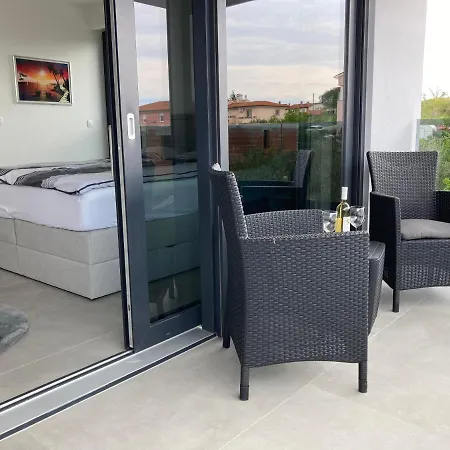 Lura In Mit Pool וילה *