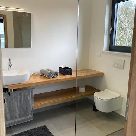 Lura In Mit Pool וילה *